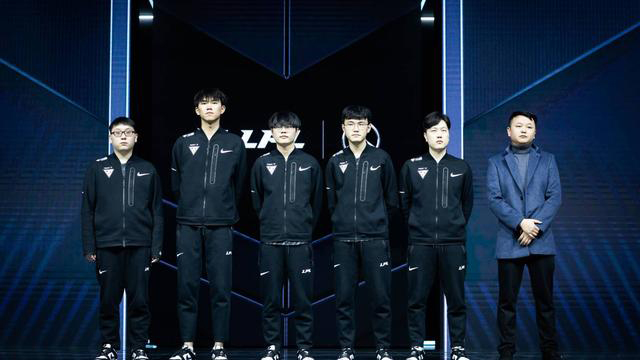 足球俱乐部 足球俱乐部