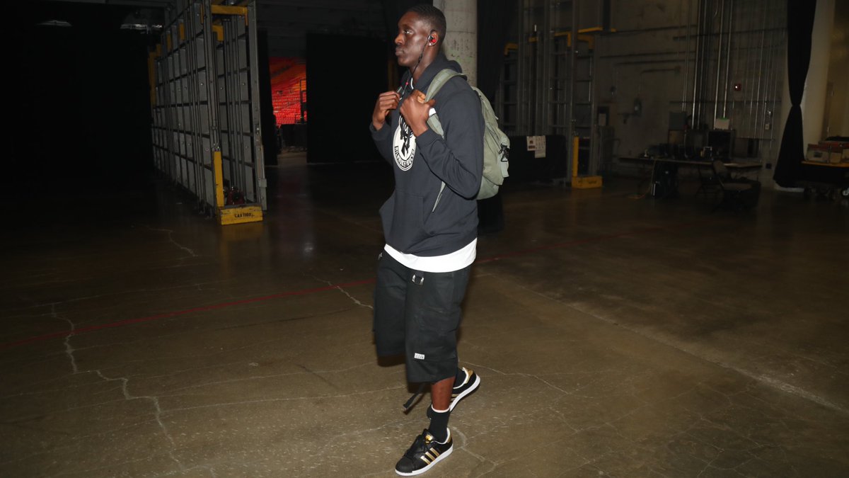 侧翼卫前插 侧翼卫前插